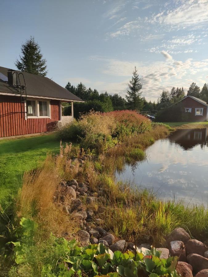 Hannunluhdan Lomamoekit Karijoki Exterior foto