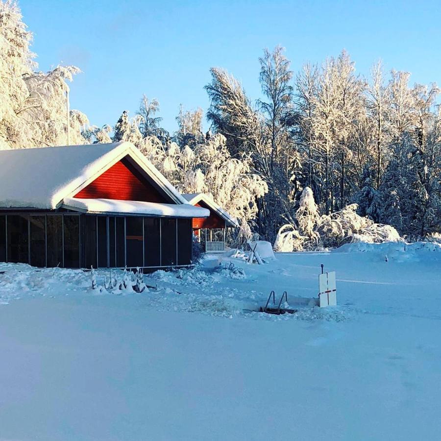 Hannunluhdan Lomamoekit Karijoki Exterior foto